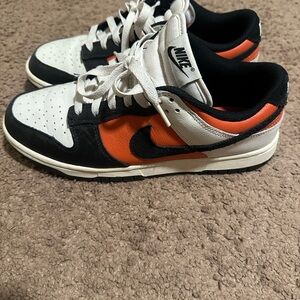 Men’s Nike Dunk Low 🧡